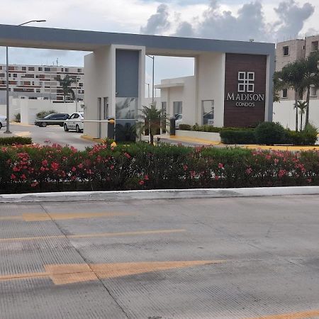 Gorgeous Apartment Hoestel Long Island! Cancún Eksteriør billede